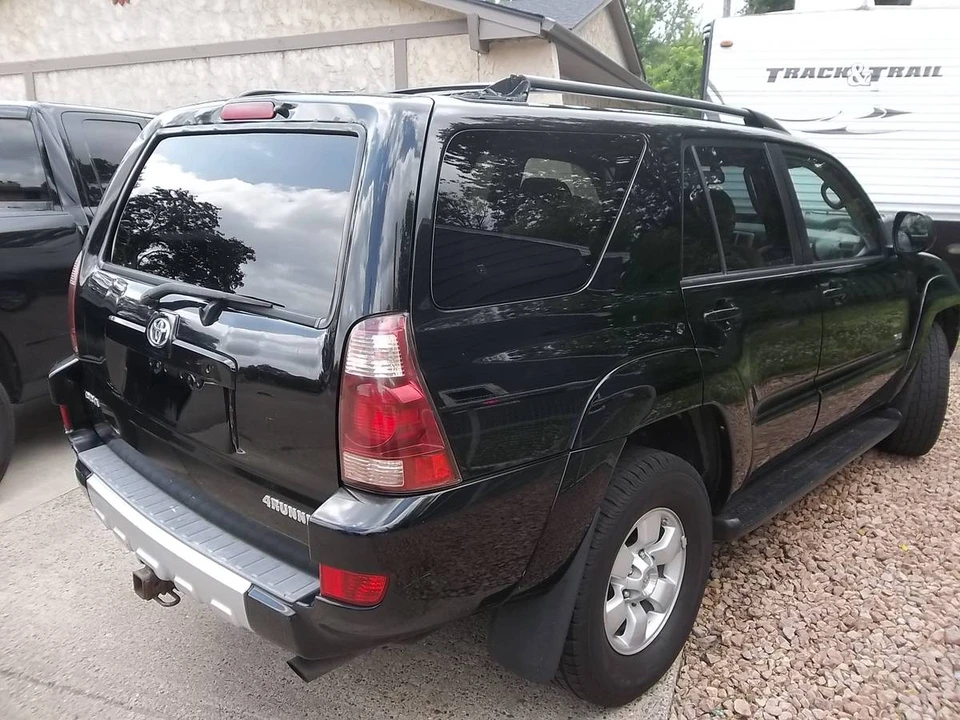 2004 Toyota 4Runner 4th Gen - Image 4 of 11