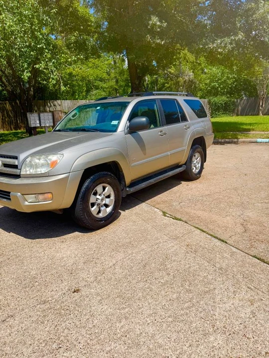 2004 Toyota 4Runner 4th Gen - Image 3 of 10