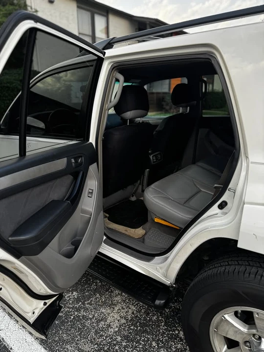 2004 Toyota 4Runner 4th Gen - Image 10 of 13
