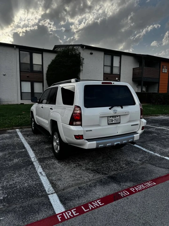 2004 Toyota 4Runner 4th Gen - Image 5 of 13