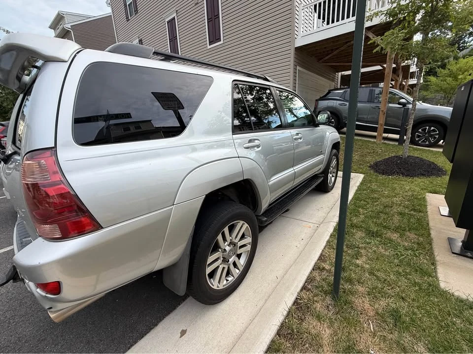 2004 Toyota 4Runner 4th Gen - Image 5 of 12