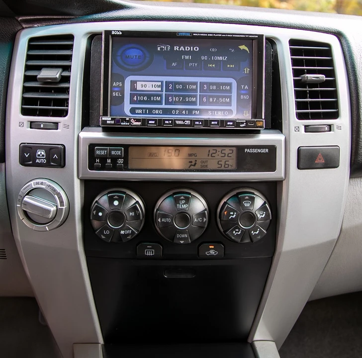 2004 Toyota 4Runner 4th Gen - Image 17 of 19