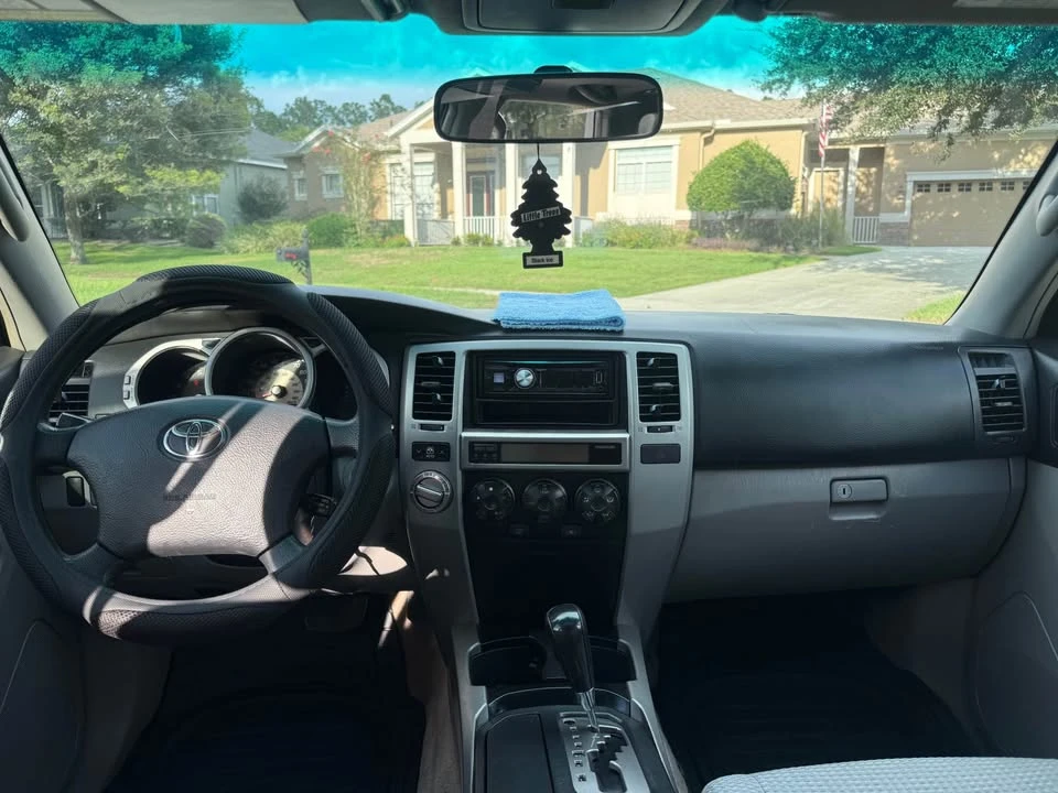 2004 Toyota 4Runner 4th Gen - Image 9 of 12