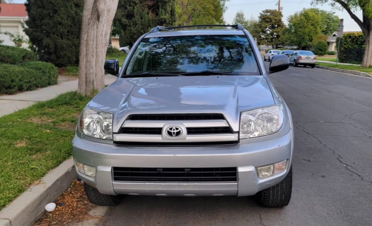 2004 Toyota 4Runner 4th Gen - Image 2 of 13
