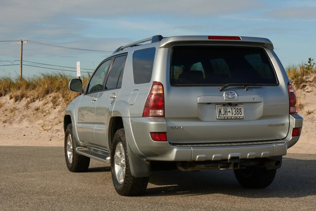 2004 Toyota 4Runner 4th Gen - Image 18 of 30