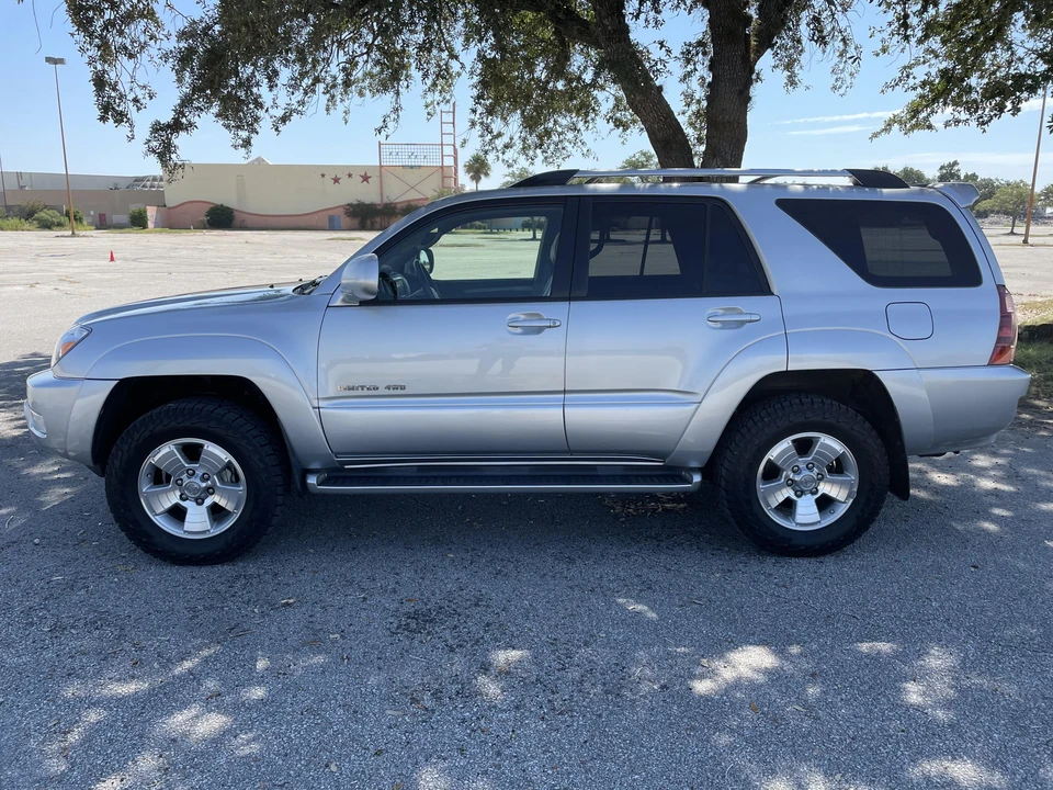 2004 Toyota 4Runner 4th Gen - Image 13 of 31
