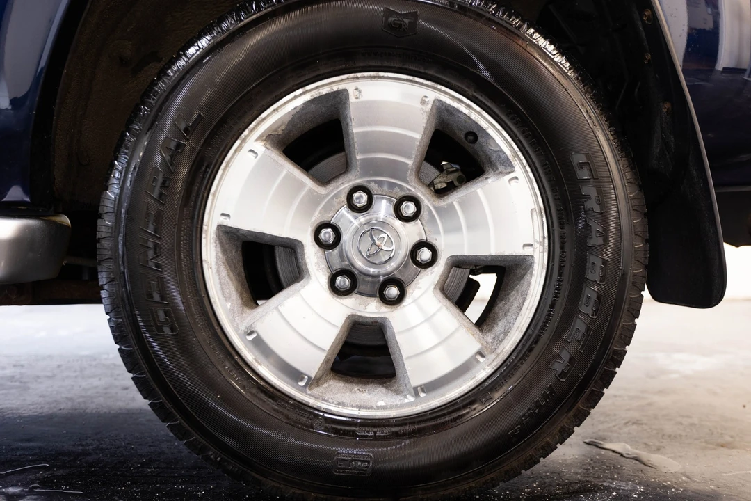 2004 Toyota 4Runner 4th Gen - Image 9 of 12
