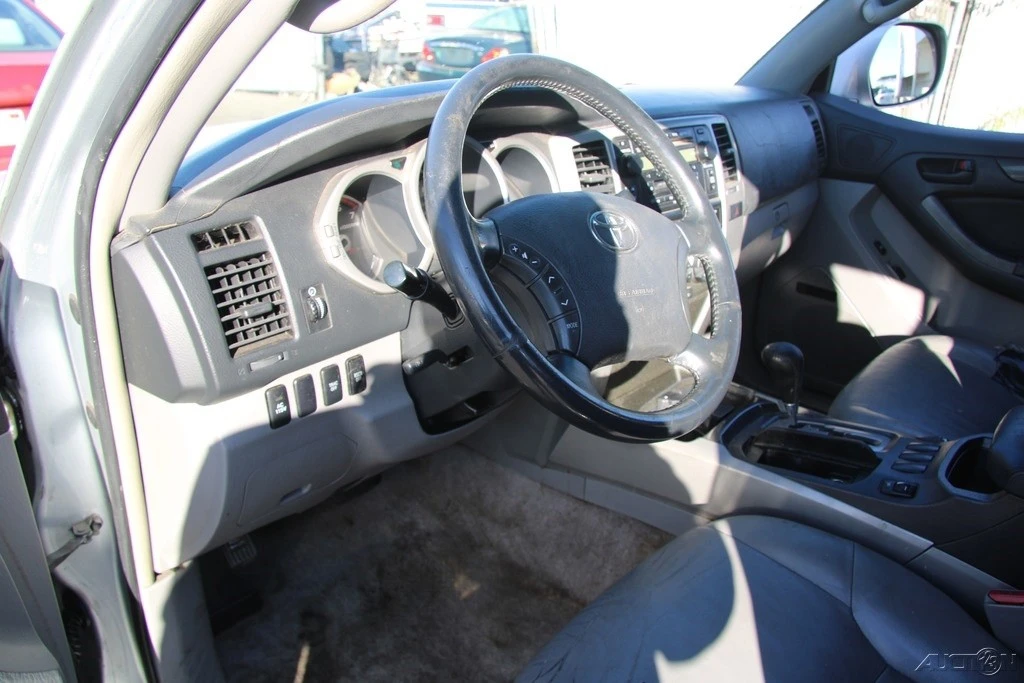 2004 Toyota 4Runner 4th Gen - Image 14 of 21
