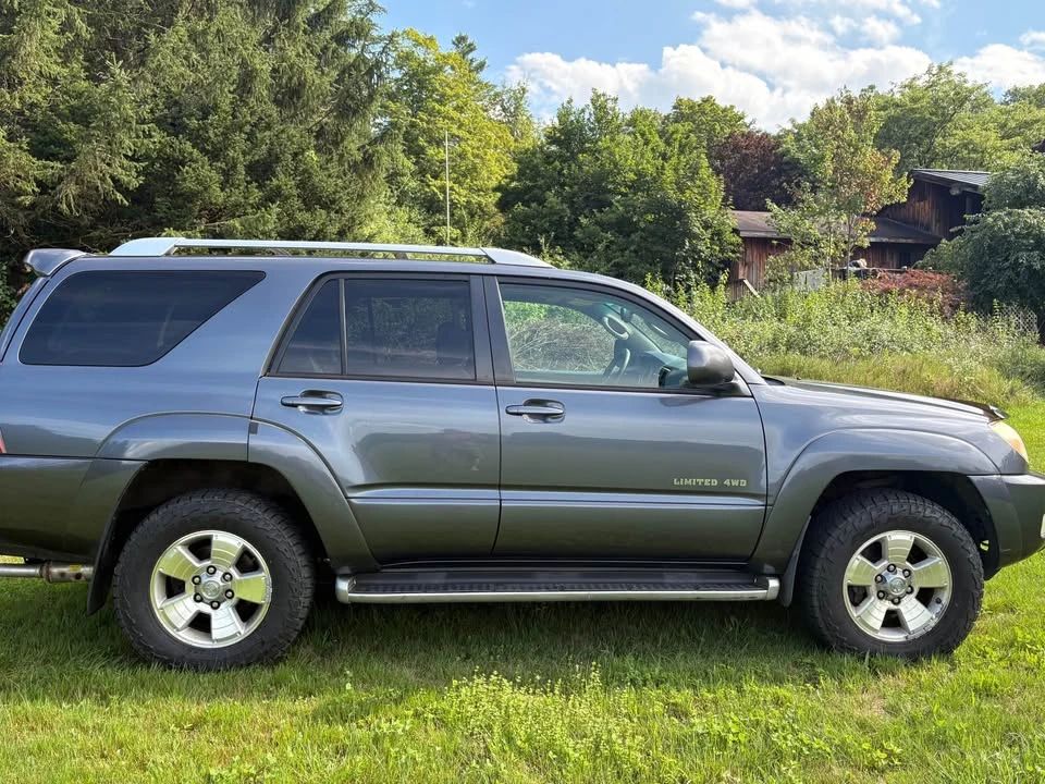 2004 Toyota 4Runner 4th Gen - Image 2 of 19