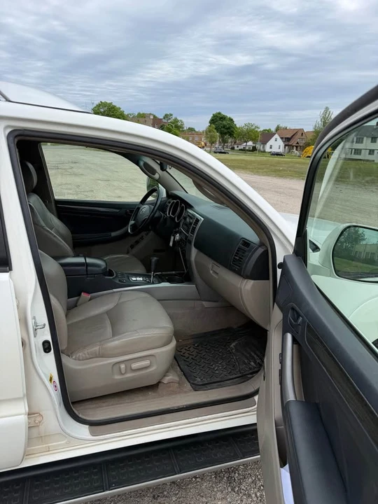 2004 Toyota 4Runner - Image 9 of 16