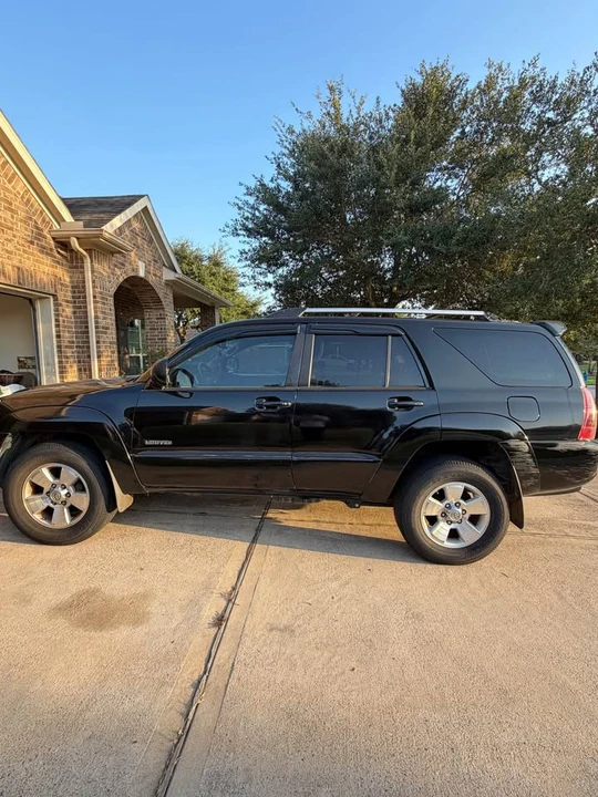 2004 Toyota 4Runner 4th Gen - Image 3 of 12