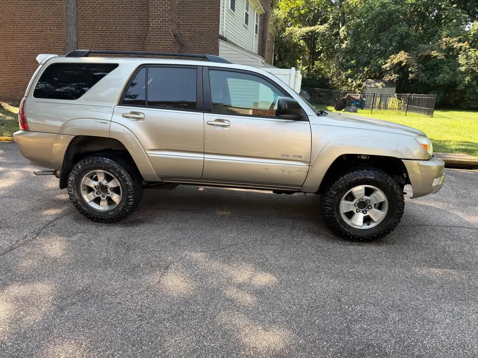 2004 Toyota 4Runner 4th Gen - Image 5 of 16