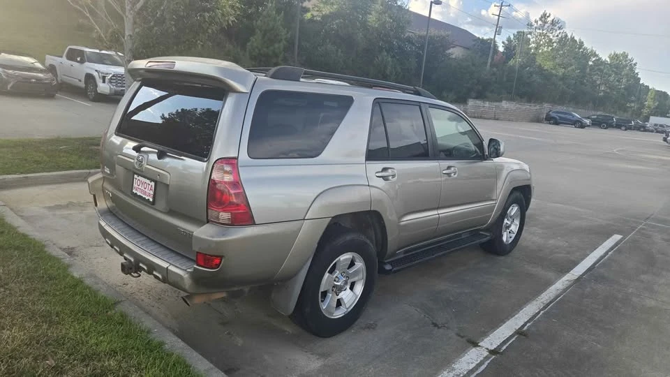 2004 Toyota 4Runner 4th Gen - Image 5 of 17