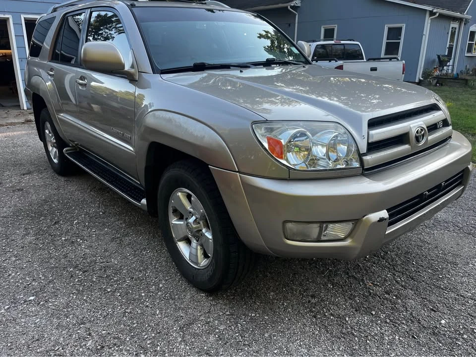 2004 Toyota 4Runner 4th Gen - Image 2 of 16