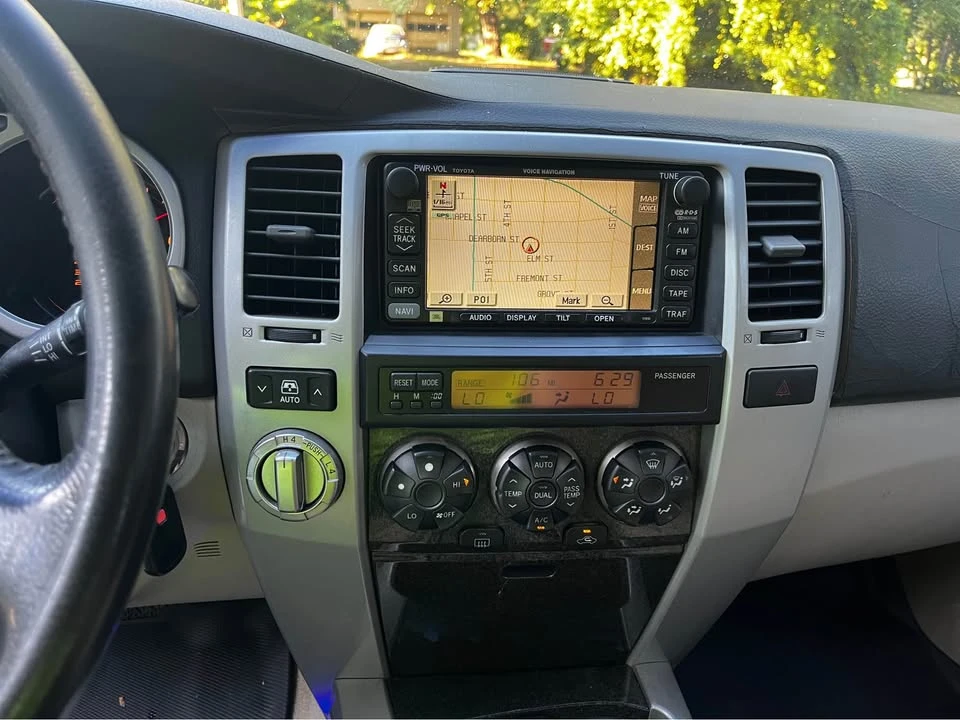 2004 Toyota 4Runner 4th Gen - Image 10 of 16