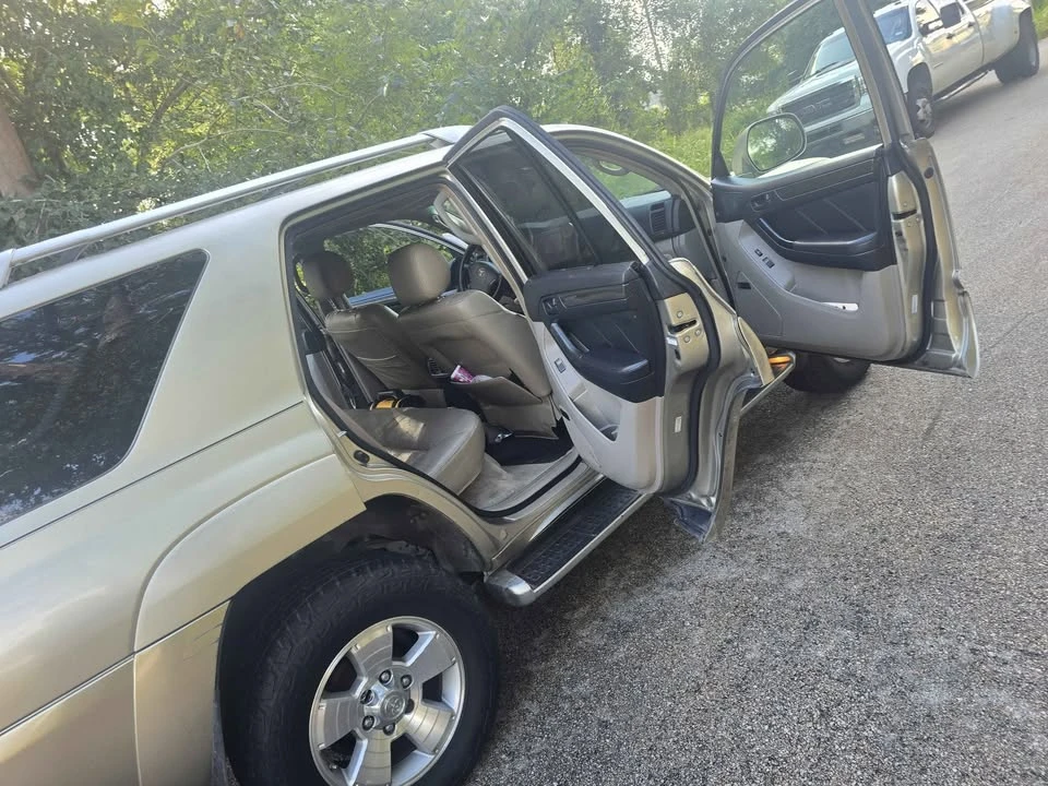 2004 Toyota 4Runner 4th Gen - Image 8 of 11