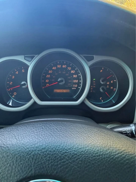 2004 Toyota 4Runner 4th Gen - Image 12 of 15