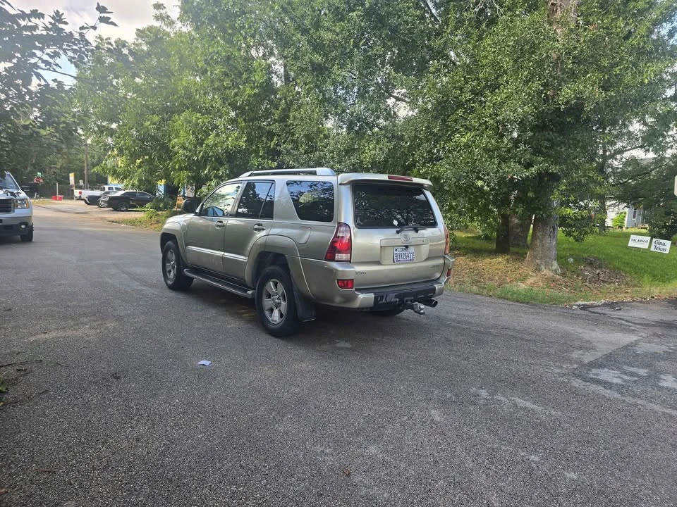 2004 Toyota 4Runner 4th Gen - Image 3 of 11