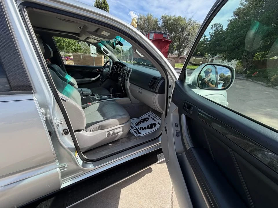 2004 Toyota 4Runner 4th Gen - Image 8 of 12