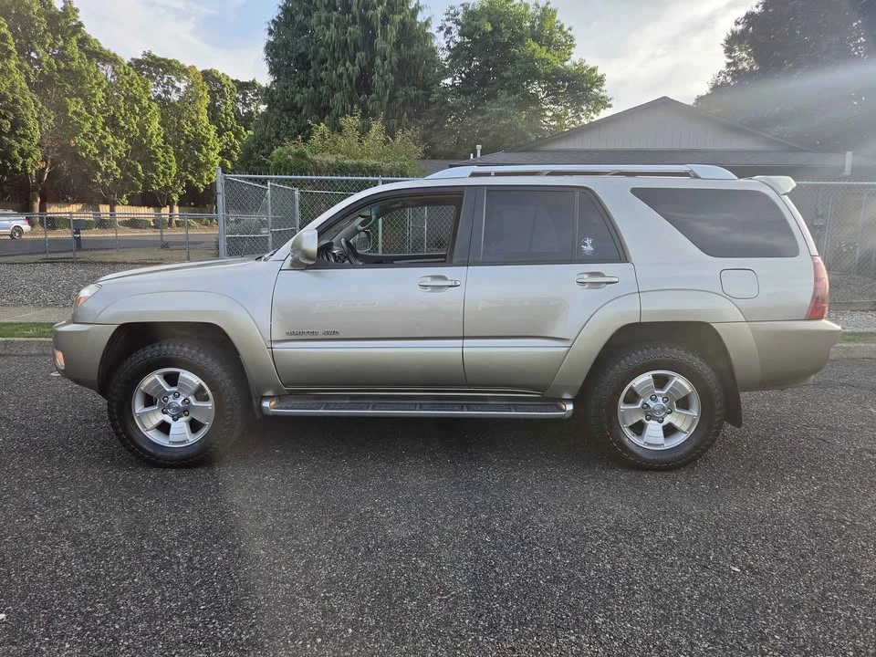 2004 Toyota 4Runner 4th Gen - Image 2 of 15