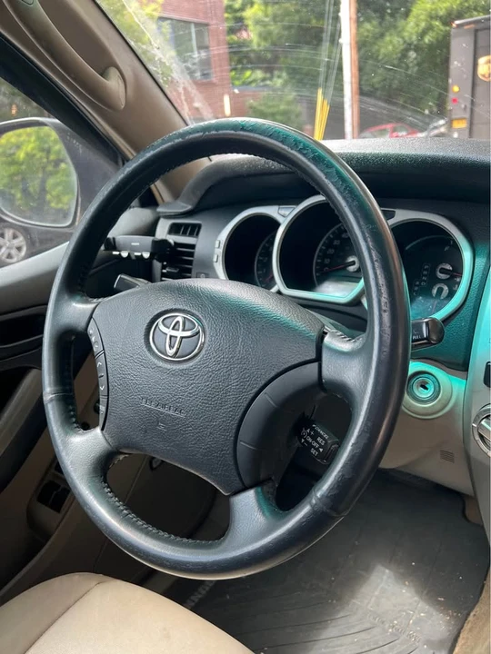 2004 Toyota 4Runner 4th Gen - Image 12 of 15