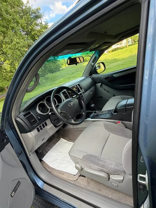 2004 Toyota 4Runner 4th Gen - Image 12 of 18