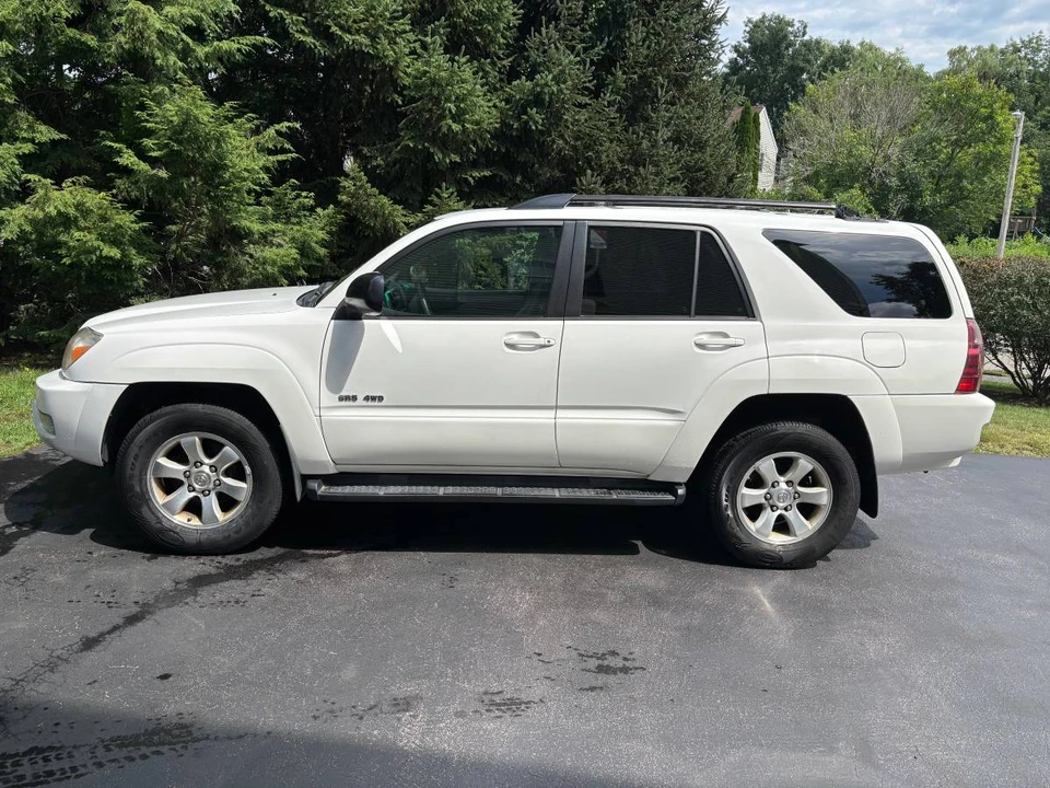 2004 Toyota 4Runner 4th Gen - Image 2 of 4