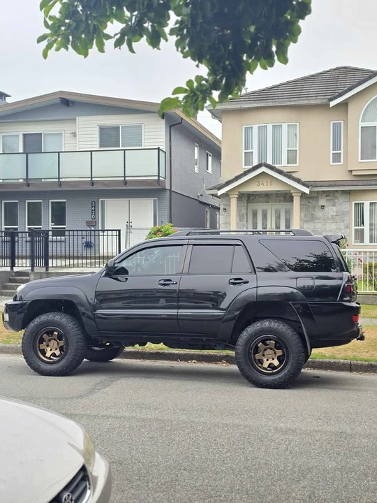 2004 Toyota 4Runner 4th Gen - Image 4 of 18