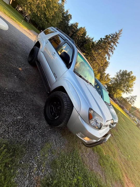 2004 Toyota 4Runner 4th Gen - Image 3 of 8