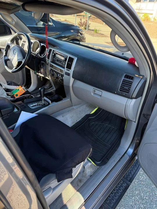 2004 Toyota 4Runner 4th Gen - Image 9 of 11