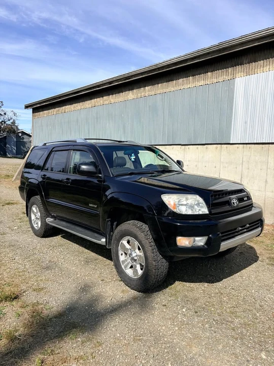 2004 Toyota 4Runner 4th Gen - Image 2 of 10