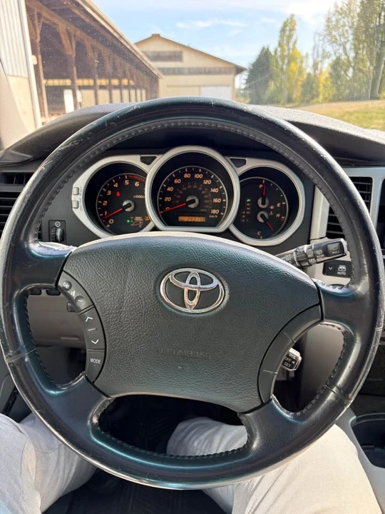 2004 Toyota 4Runner 4th Gen - Image 9 of 10