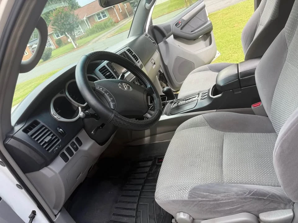2004 Toyota 4Runner 4th Gen - Image 16 of 17