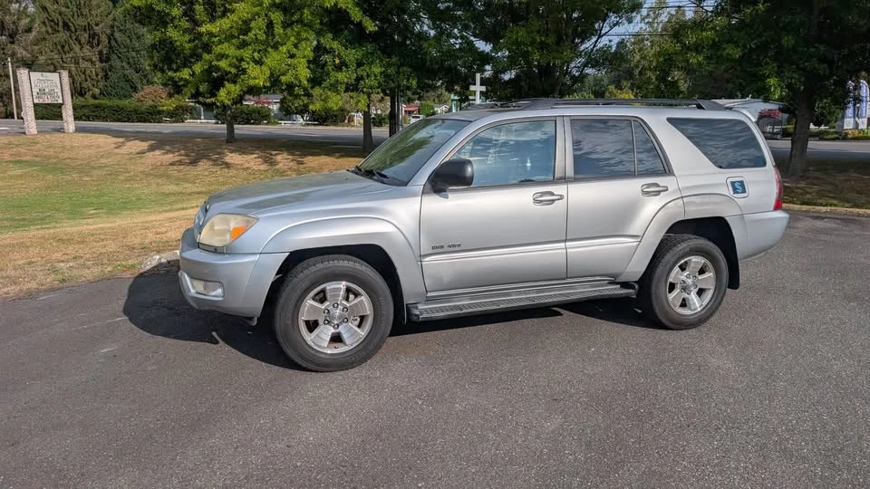 2004 Toyota 4Runner 4th Gen - Image 2 of 12