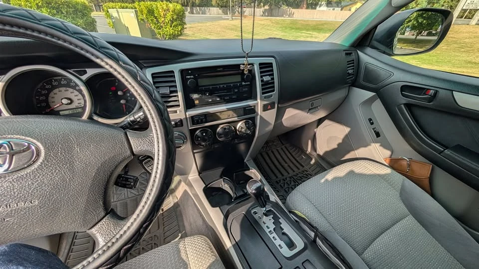 2004 Toyota 4Runner 4th Gen - Image 10 of 12