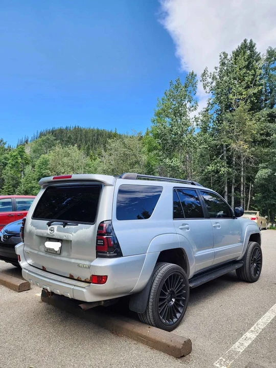 2004 Toyota 4Runner 4th Gen - Image 2 of 7