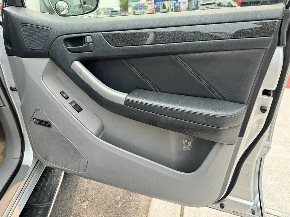 2004 Toyota 4Runner 4th Gen - Image 15 of 20
