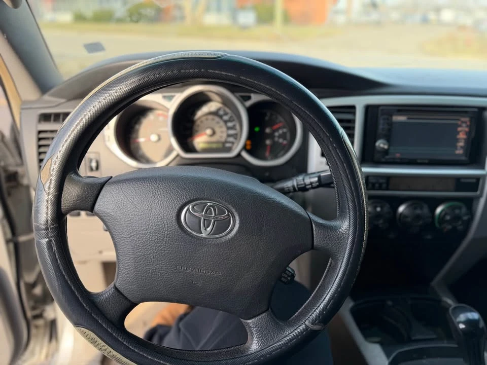 2004 Toyota 4Runner 4th Gen - Image 10 of 15