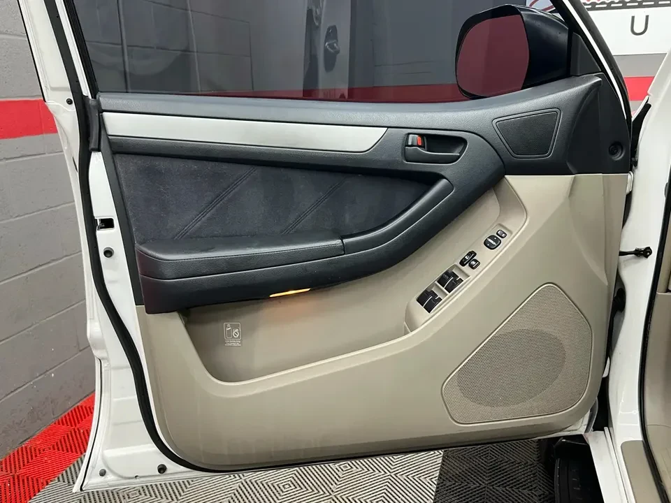 2004 Toyota 4Runner 4th Gen - Image 2 of 17