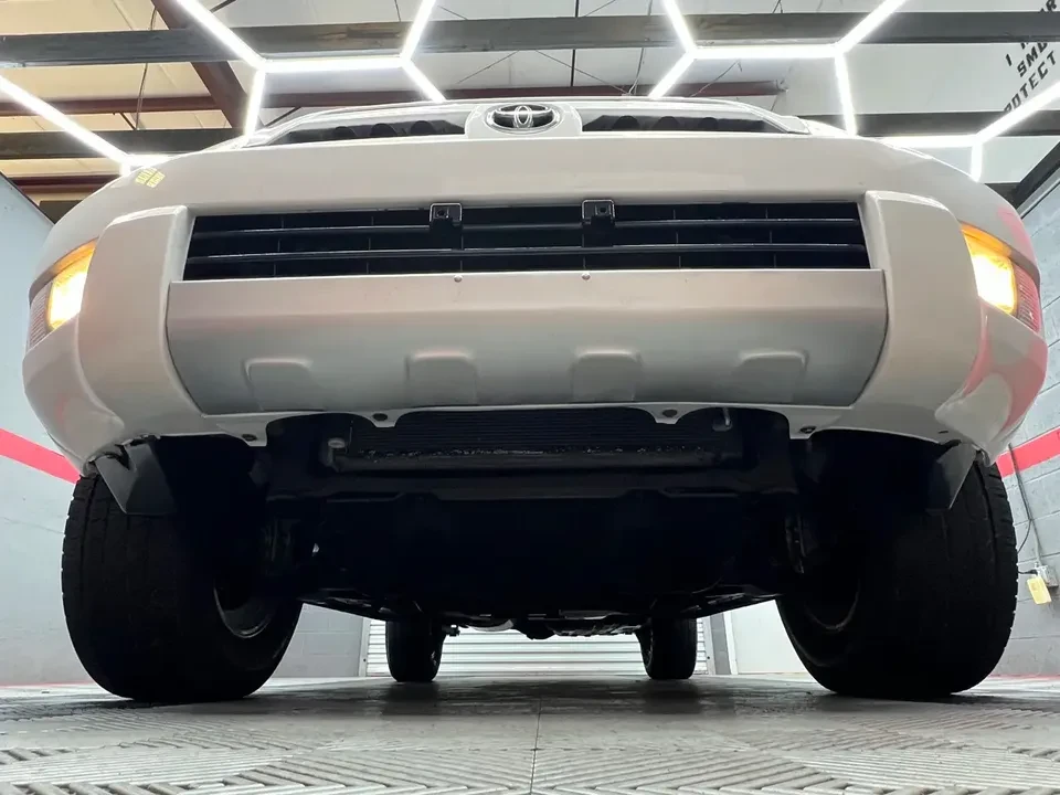 2004 Toyota 4Runner 4th Gen - Image 11 of 17