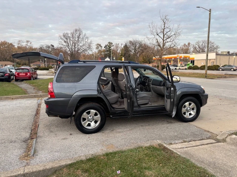 2004 Toyota 4Runner 4th Gen - Image 10 of 21