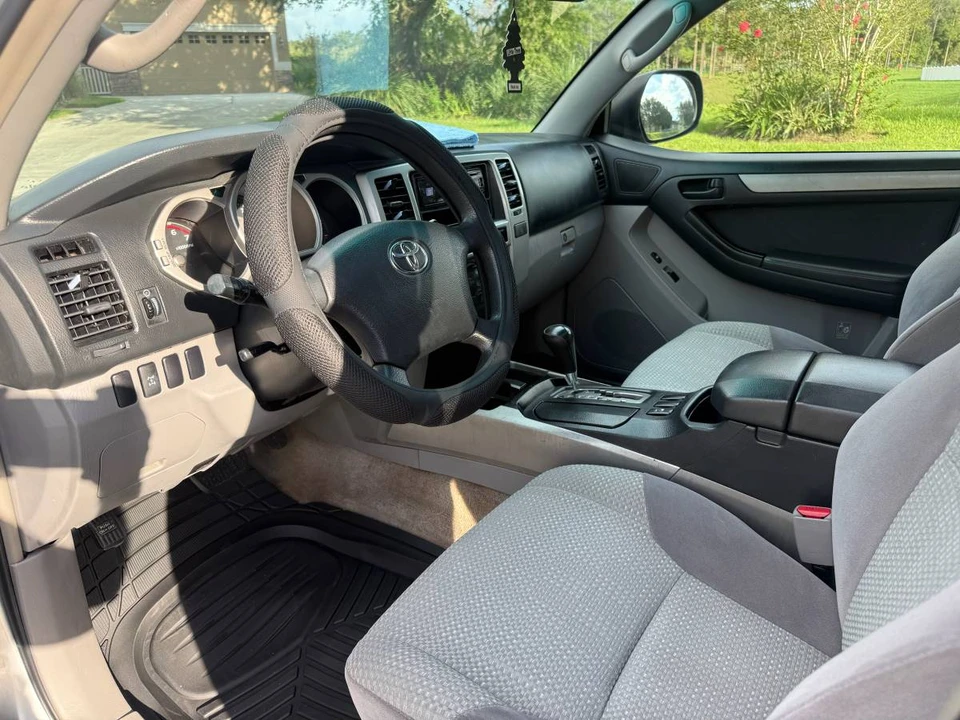 2004 Toyota 4Runner 4th Gen - Image 6 of 11