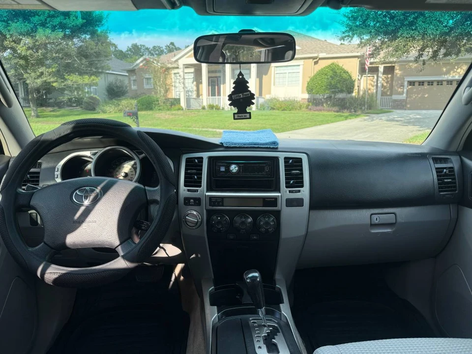 2004 Toyota 4Runner 4th Gen - Image 9 of 11