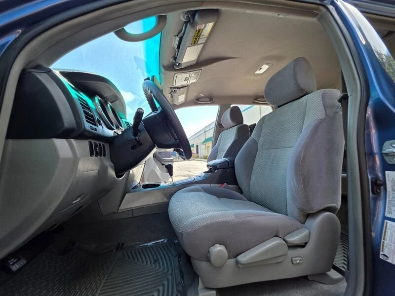 2004 Toyota 4Runner 4th Gen - Image 13 of 21