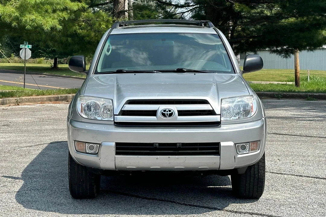 2004 Toyota 4Runner 4th Gen - Image 2 of 31