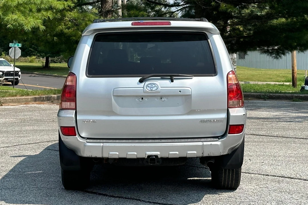 2004 Toyota 4Runner 4th Gen - Image 5 of 31