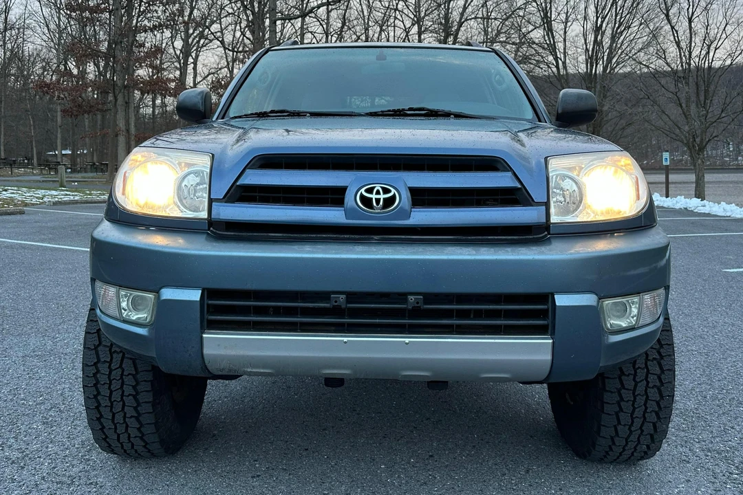 2004 Toyota 4Runner 4th Gen - Image 2 of 31