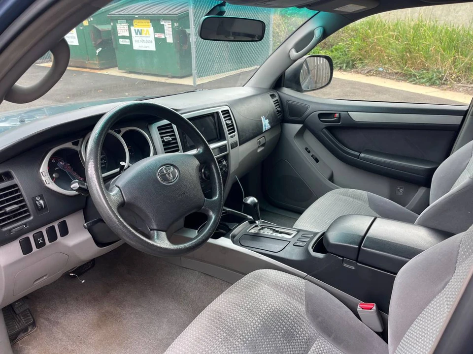 2004 Toyota 4Runner 4th Gen - Image 6 of 10