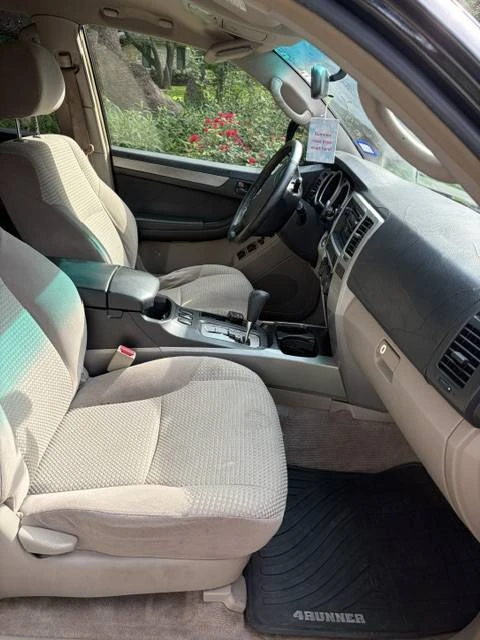 2004 Toyota 4Runner 4th Gen - Image 9 of 12