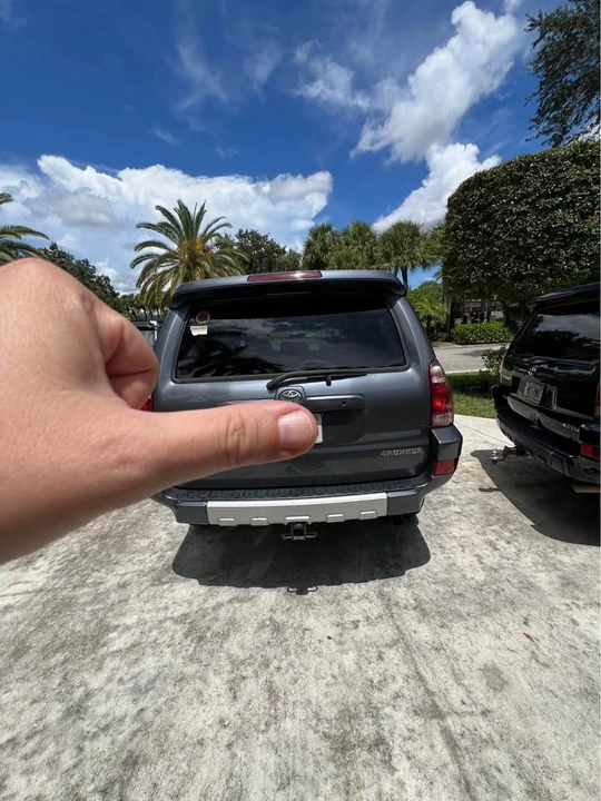 2004 Toyota 4Runner 4th Gen - Image 2 of 12